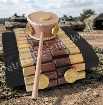 Panzer aus Pralinen